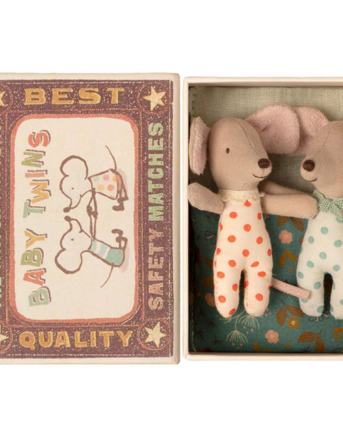 Maileg Baby mice, Twins in matchbox - Mailegin suloiset kaksoshiiret laatikossa.