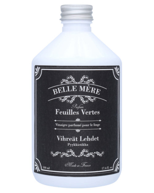 Belle Mere pyykkietikka mustalla etiketillä valkoisessa pullossa. Tuoksuna vihreät lehdet.