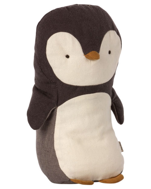 Mailegin suloinen pingviini-pehmolelu kaikenikäisille.